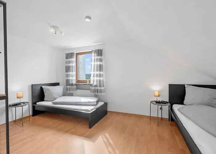 Hometonight Workers - Komfortables Haus Fuer Bis Zu 9 Monteure アパート